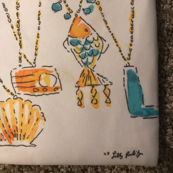 Lilly Pulitzer pick me up pouch - Picture 2 of 5